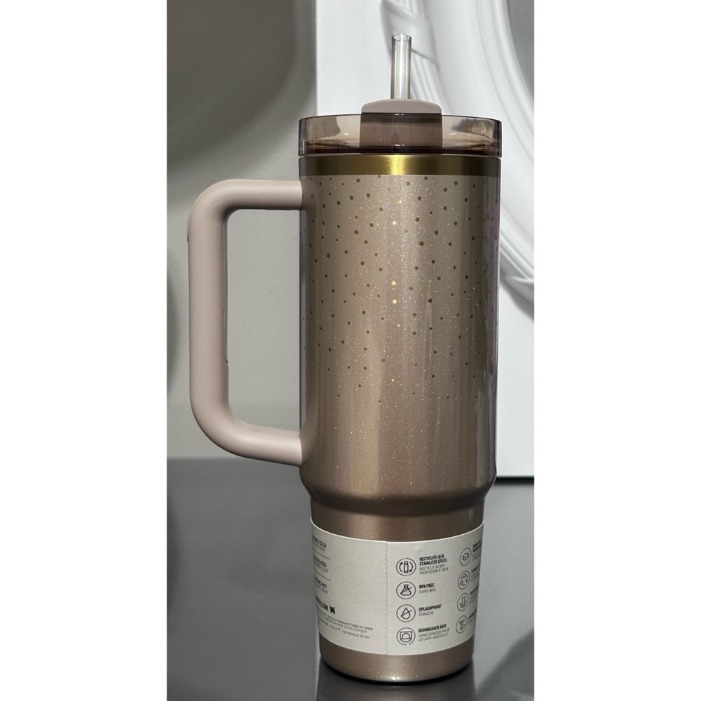 STANLEY HOLIDAY Quencher H2.0 FlowState‎ Tumbler 30oz, GOLD PROSECCO SHIMMER - Picture 4 of 6